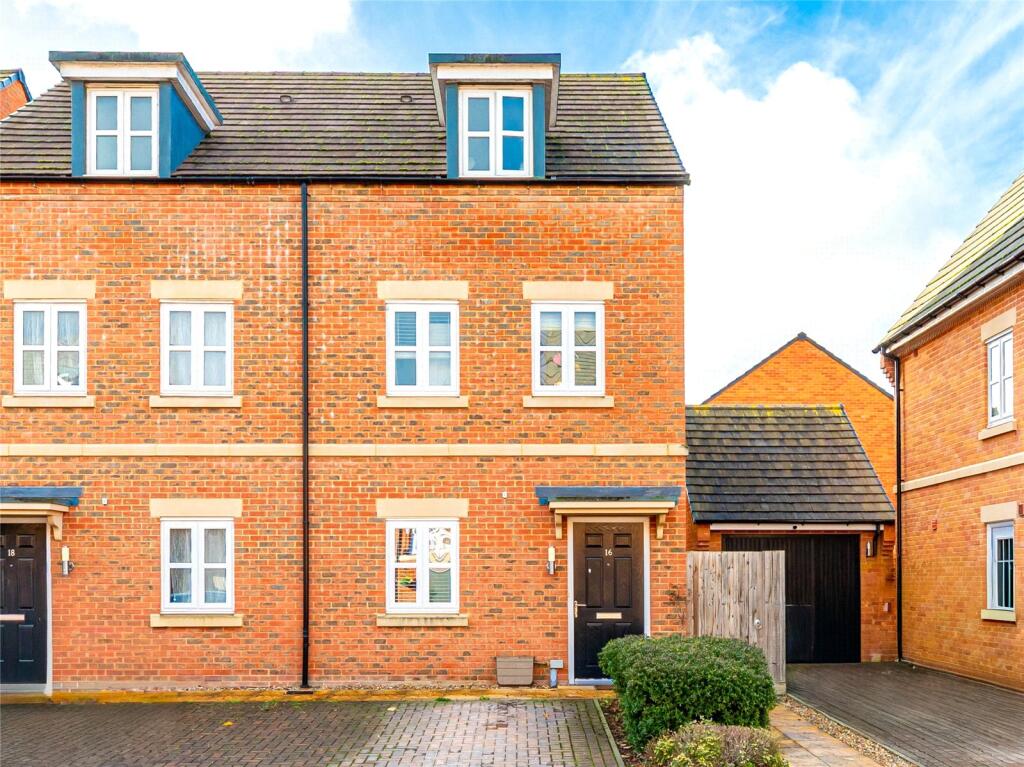 Main image of property: Home Straight, Newbury, Berkshire, RG14