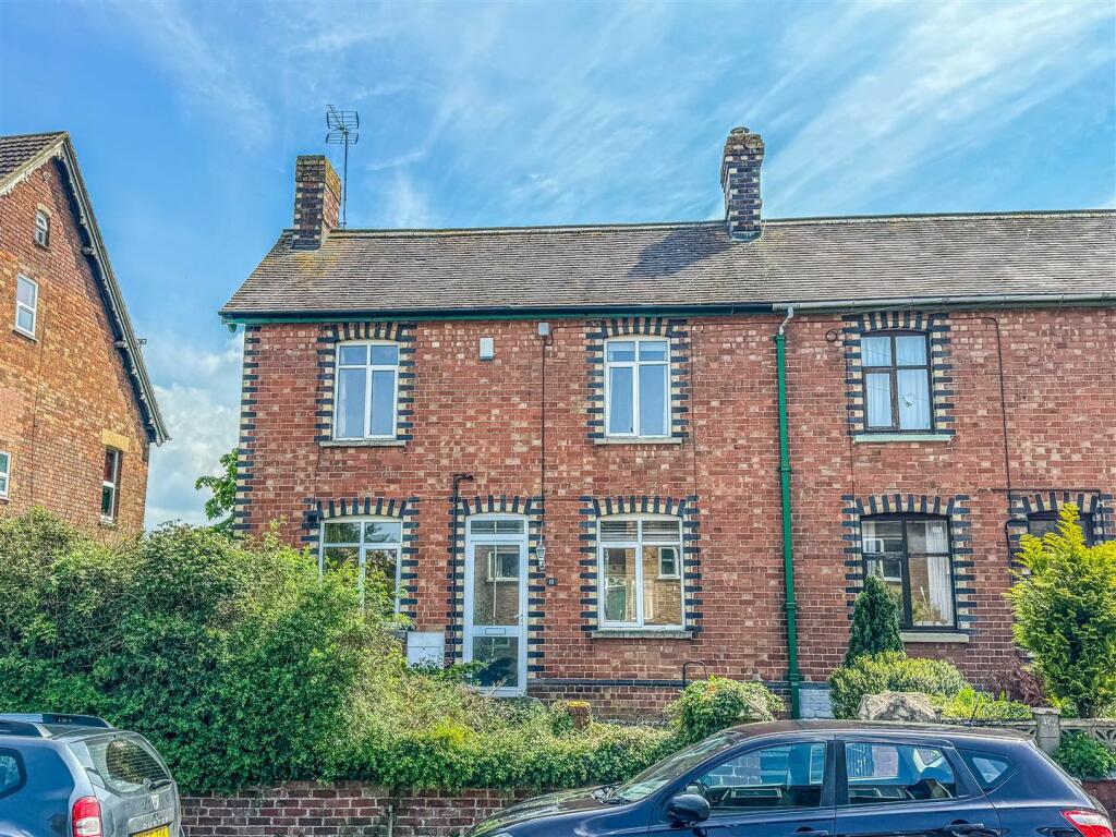 3 bedroom cottage for sale in Station Road, Cam, Dursley, GL11