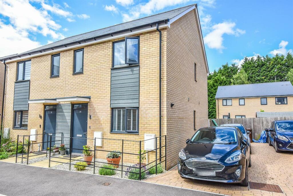 3 bedroom semidetached house for sale in Lister Road, Dursley, GL11