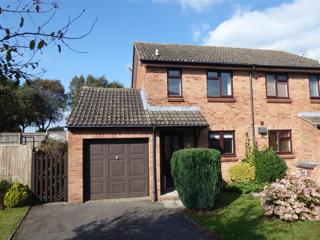 Main image of property: Jubilee Close, Cam