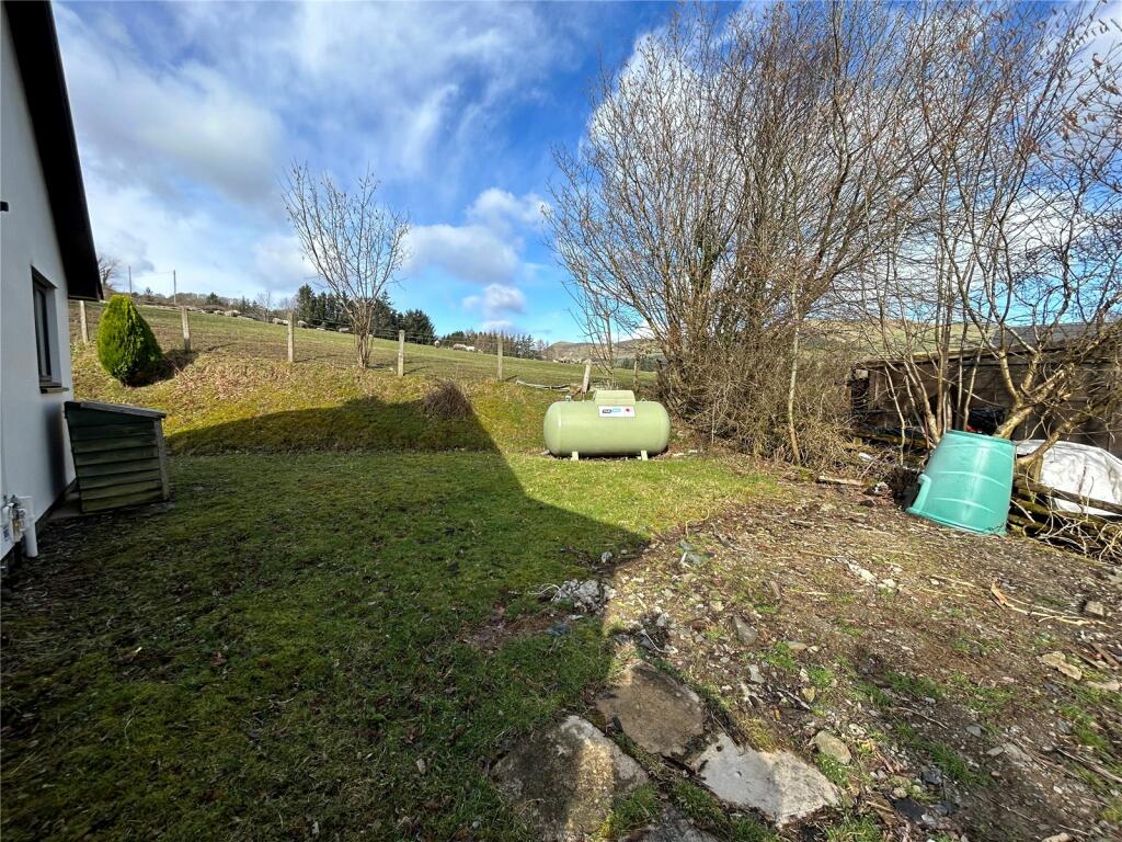 4 bedroom bungalow for sale in Bryn Y Graig, Tafolwern, Llanbrynmair