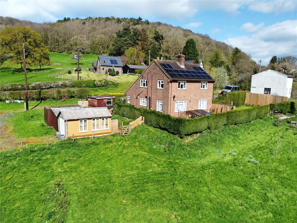 3 bedroom detached house for sale in Aberhafesp, Newtown, Powys, SY16
