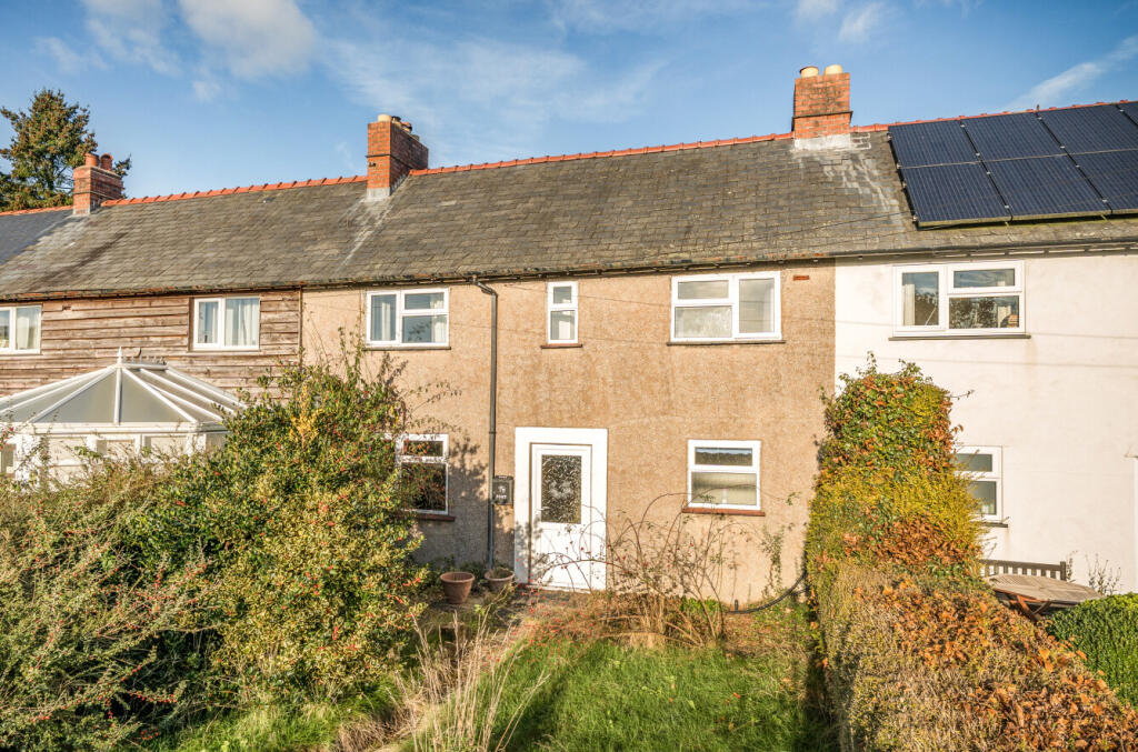 Main image of property: Glan Trannon, Trefeglwys, Caersws, Powys, SY17