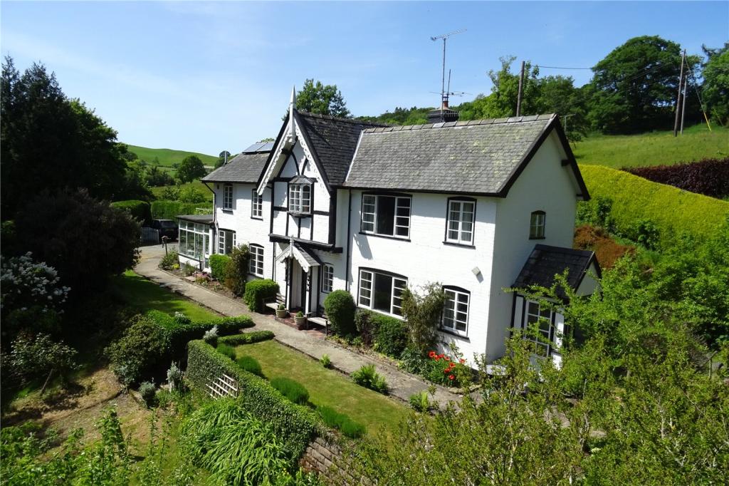 3 bedroom detached house for sale in Kerry, Newtown, Powys, SY16