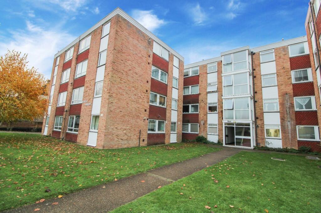 2 bedroom apartment for sale in Ashburton Road, Croydon, CR0