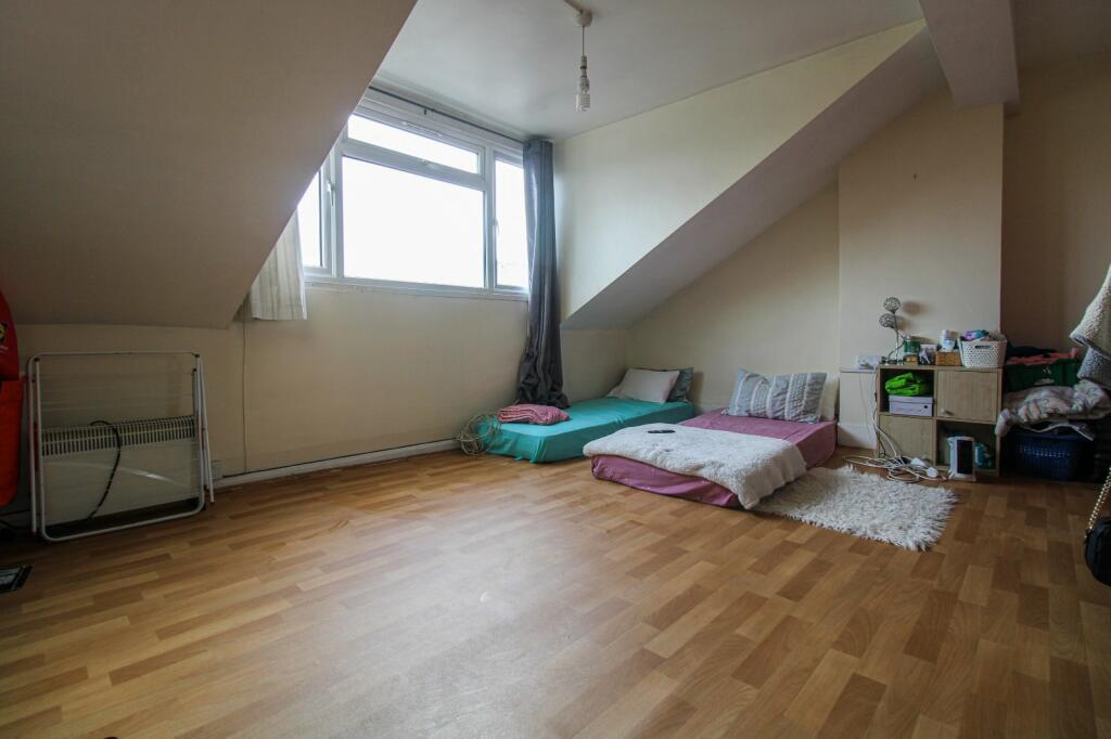 Additional property image - St. James's Road, Croydon, CR0