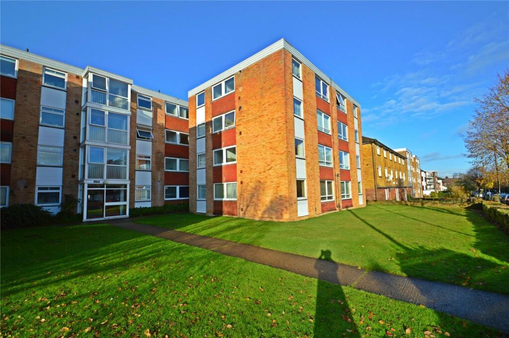 2 bedroom apartment for sale in Kenley House, Ashburton Road, East