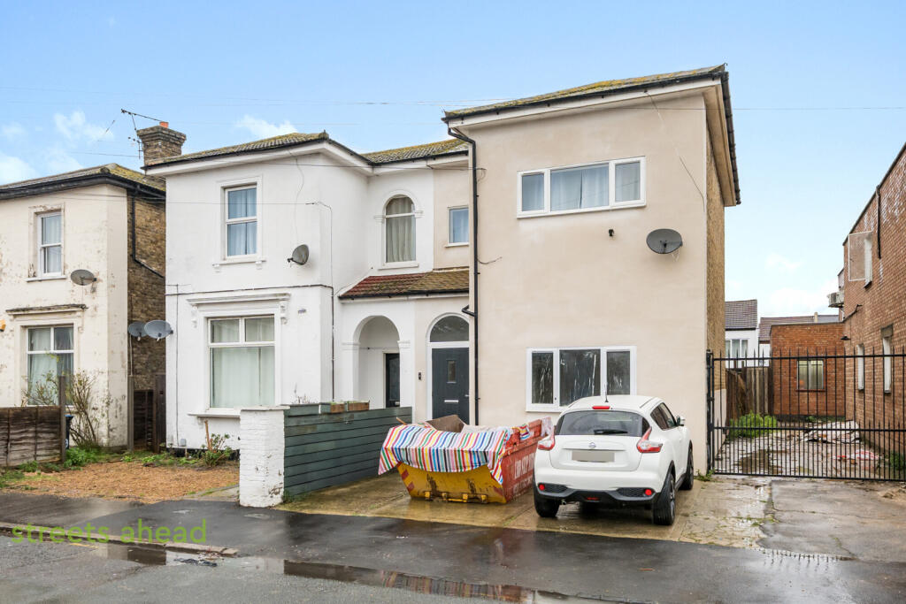 Main image of property: Gladstone Road, Croydon, CR0