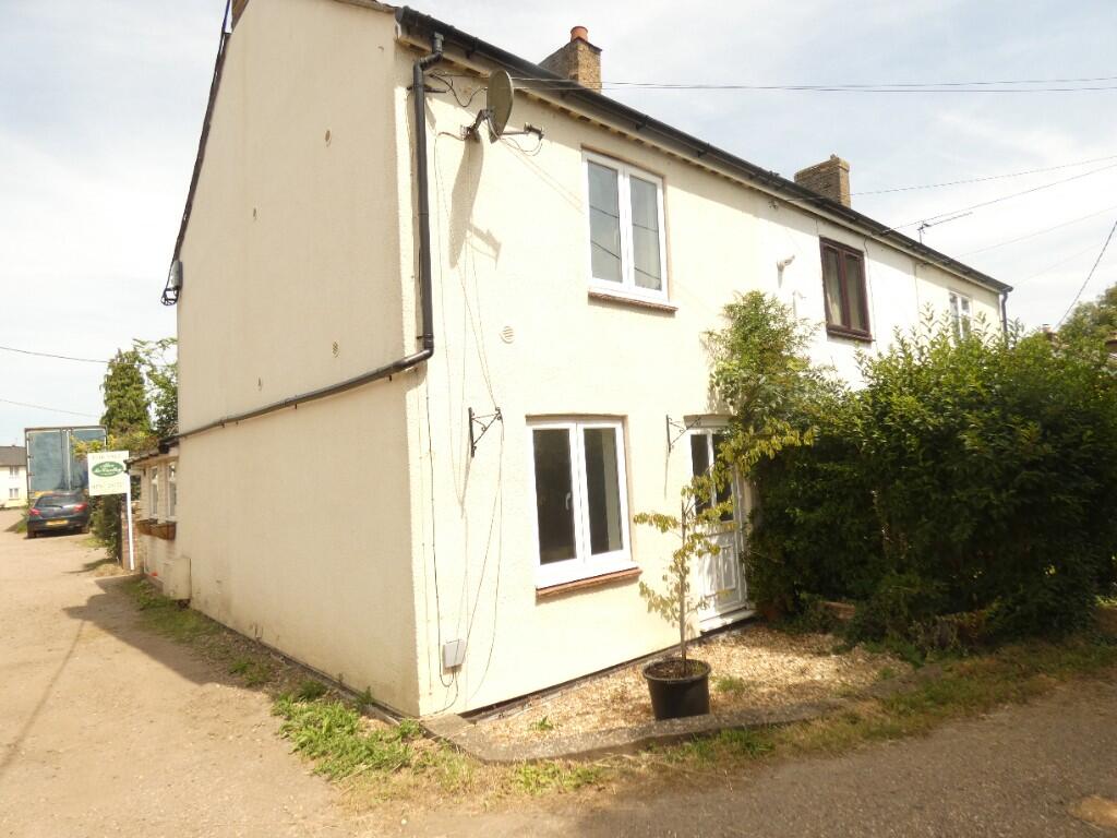 Main image of property: The Cinques, SG19