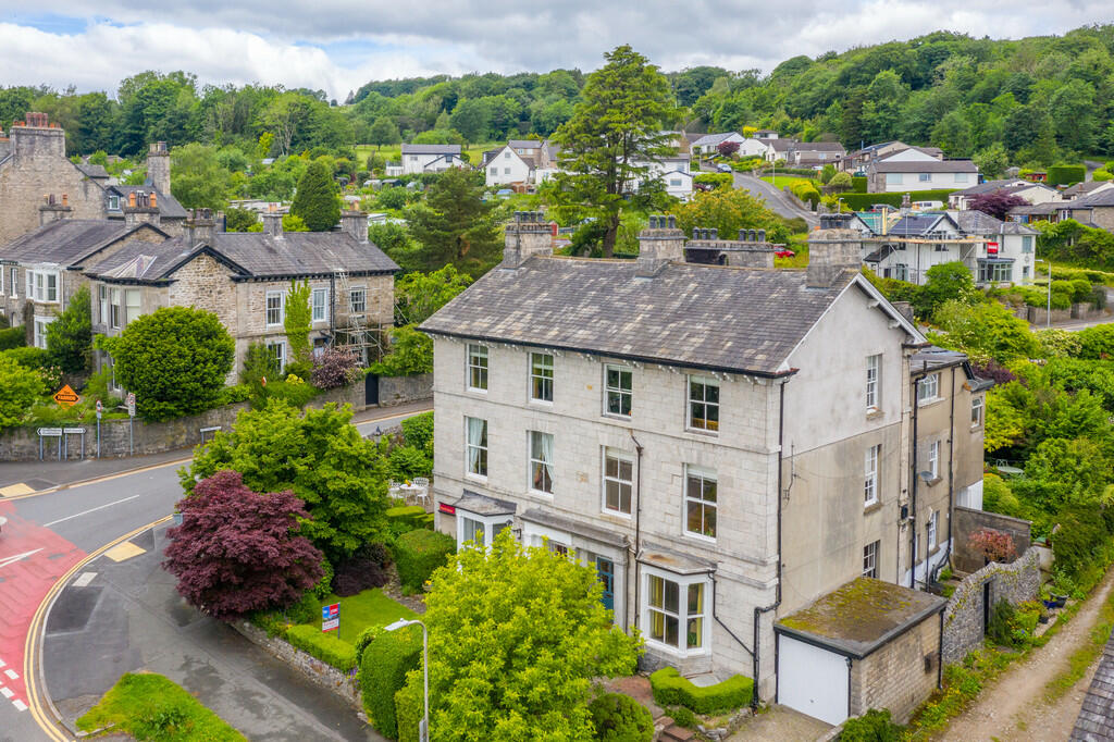 6 bedroom semidetached house for sale in Beech House, 40 Greenside