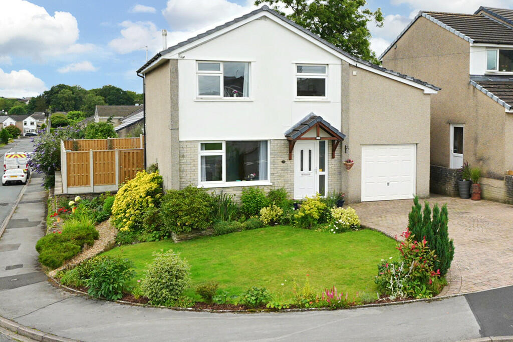 Main image of property: 23 Derwent Drive, Kendal, Cumbria, LA9 7PB