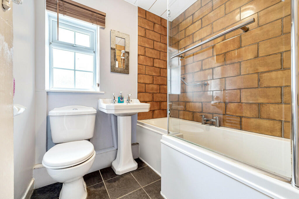 Additional property image - How Cottage, Grange, Keswick, Cumbria, CA12 5UQ