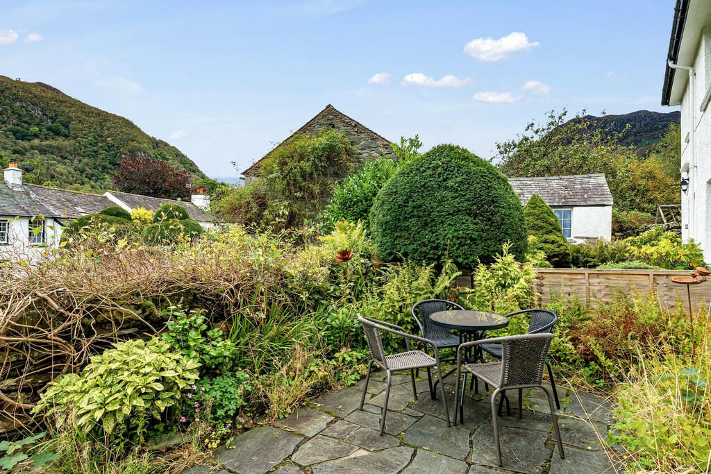 Additional property image - How Cottage, Grange, Keswick, Cumbria, CA12 5UQ