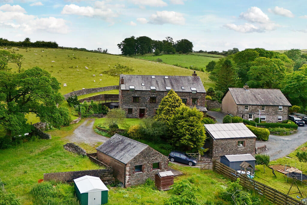 Main image of property: 2 Mire Head Barn, Grayrigg, Kendal, Cumbria