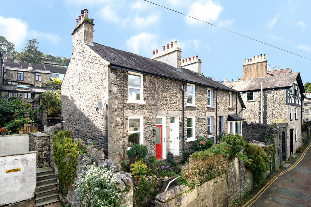 Main image of property: 1 Knott View, Low Fellside, Kendal, Cumbria, LA9 4NU