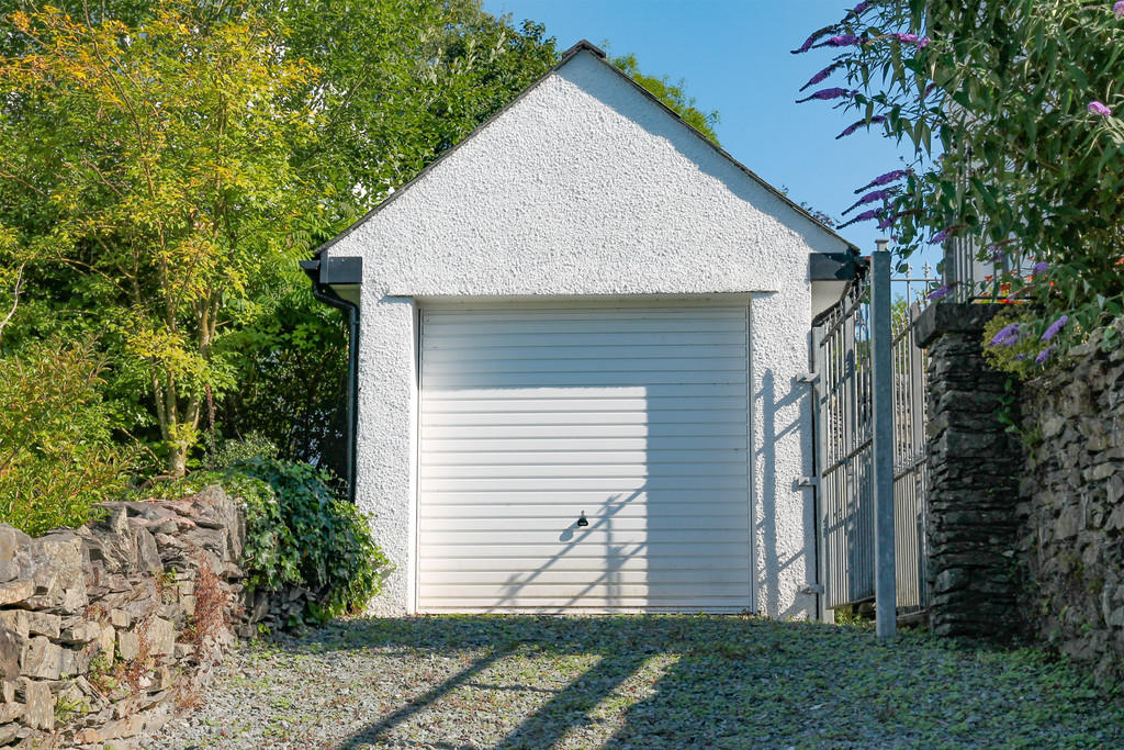Garage for sale in Freehold Detached Garage and Land, Green Bank