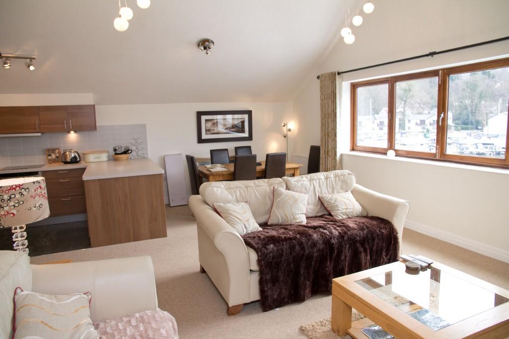 2 bedroom apartment for sale in 32 Windward Way, Windermere Marina