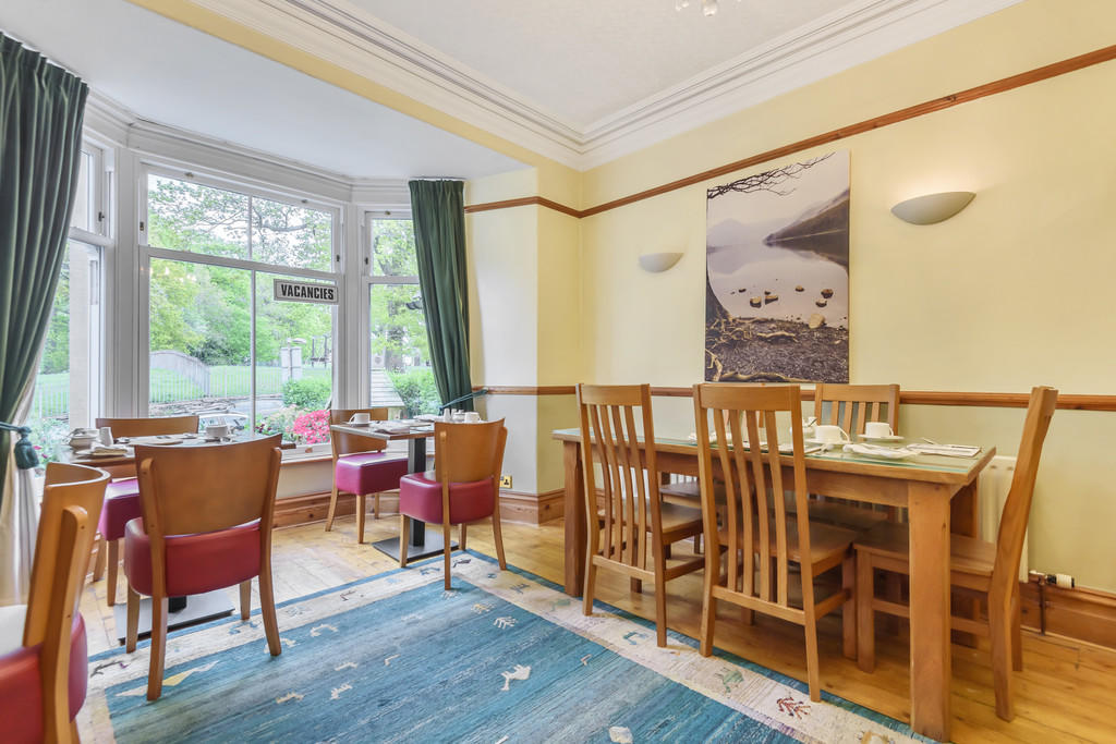 8 bedroom semidetached house for sale in Laurel Cottage, 8 Park Road