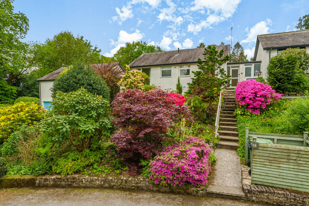 3 bedroom link detached house for sale in Orrest View, 18 St. Marys