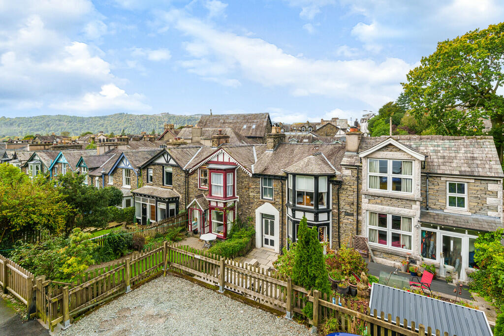 2 bedroom terraced house for sale in Oak Cottage, 90 Craig Walk