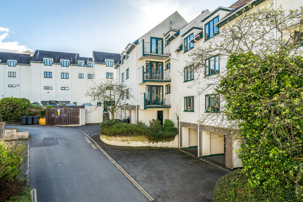 2 bedroom apartment for sale in 32 Quarry Rigg, BownessOnWindermere