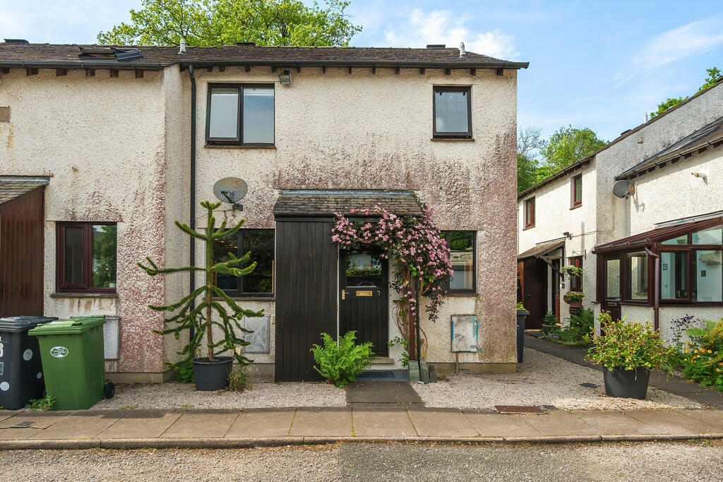 3 bedroom town house for sale in 7 Broadfield Close, Troutbeck Bridge