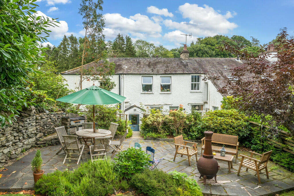 Main image of property: Corner Cottage, 6 Meadowcroft Cottages, Meadowcroft Lane, Storrs Park, Bowness-on-Windermere, LA23 3