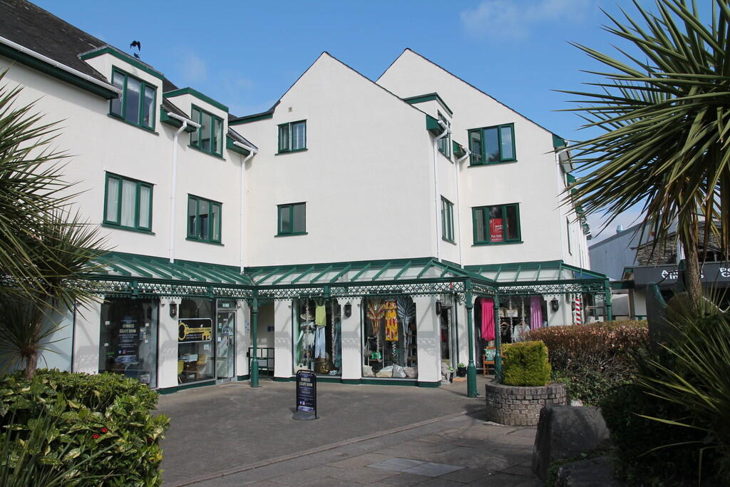 Main image of property: 46 Quarry Rigg, Bowness-on-Windermere, LA23 3DT