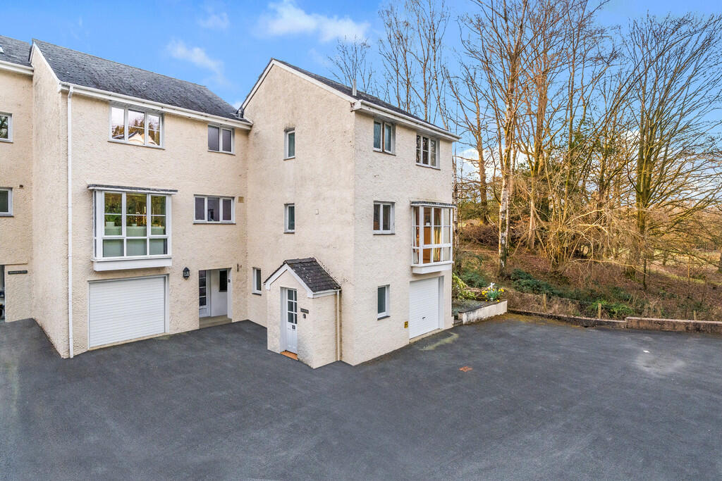 Main image of property: 32 Meadowcroft Cottages, Meadowcroft Lane, Bowness-on-Windermere, LA23 3JE