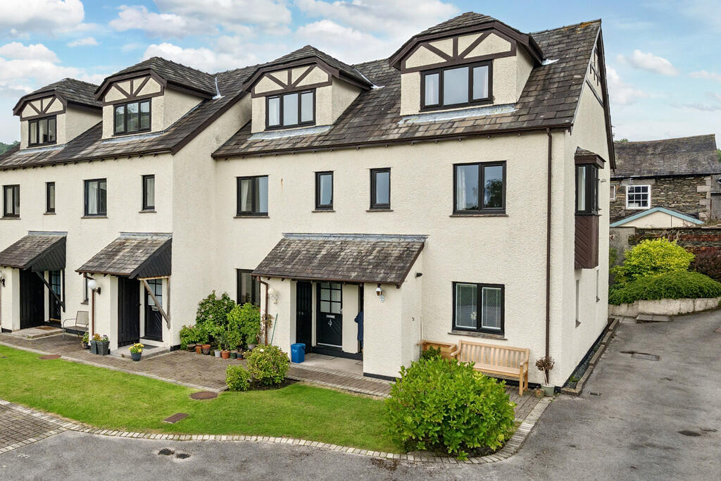 Main image of property: 5 College Court, Main Road, Windermere, Cumbria, LA23 1DX