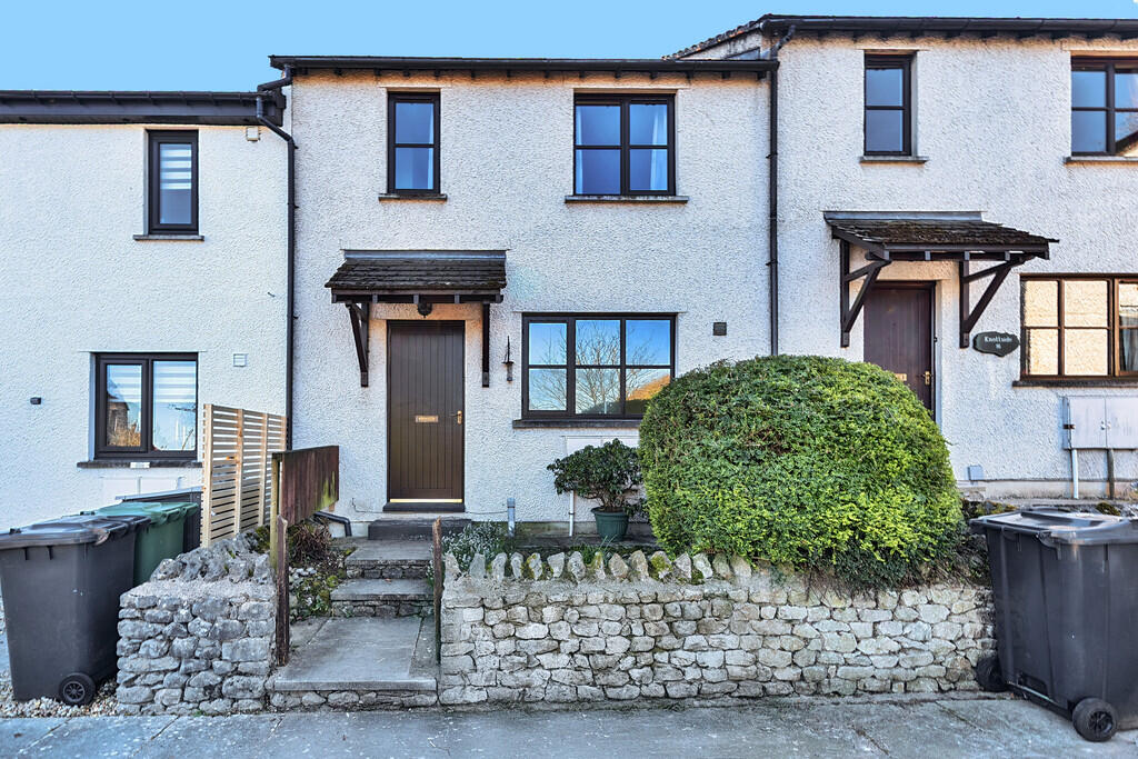 Main image of property: 17 The Meadows, Arnside, Cumbria, LA5 0EY
