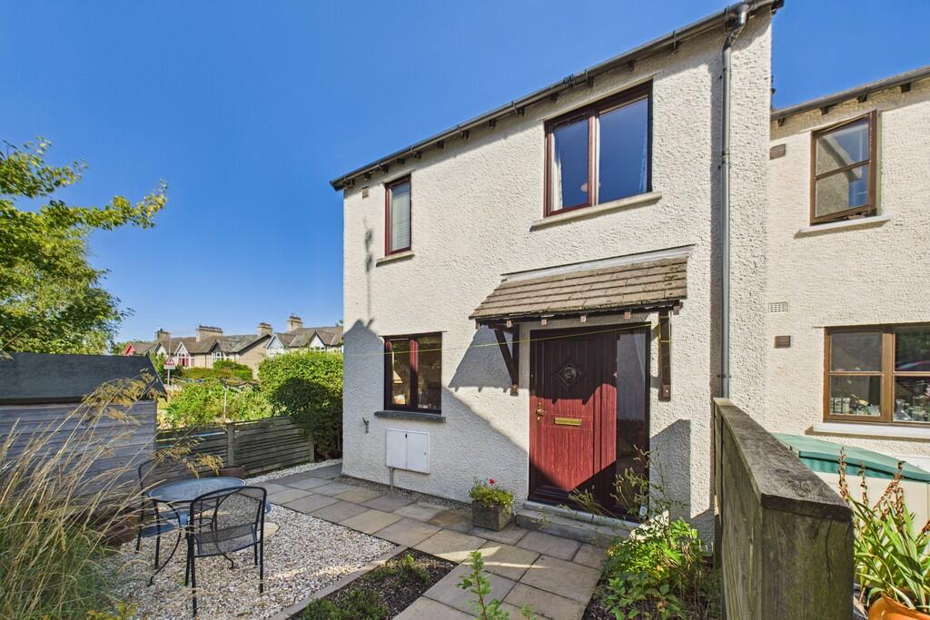 Main image of property: 1 The Meadows, Arnside, Cumbria, LA5 0EY