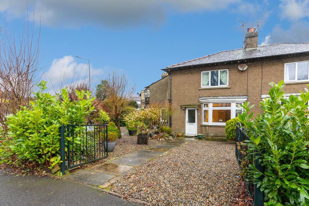 3 bedroom semidetached house for sale in 10 Greenside , Kirkby