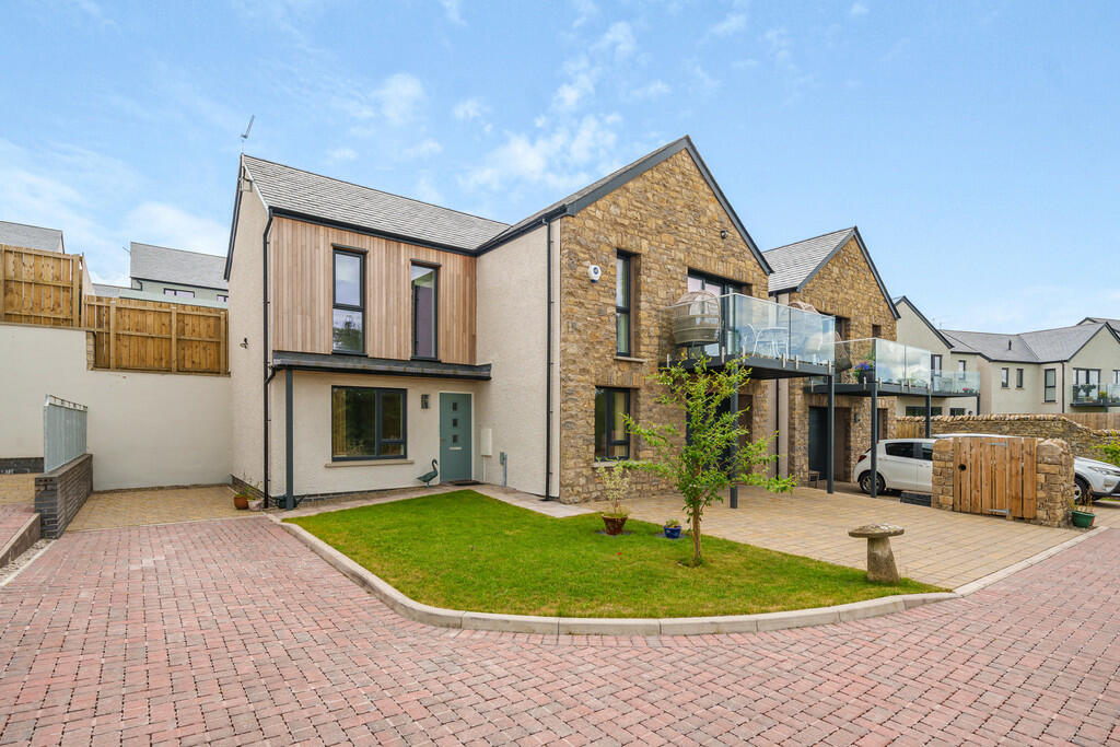 Main image of property: 64 Oakfield Park, Kirkby Lonsdale, LA6 2FQ 