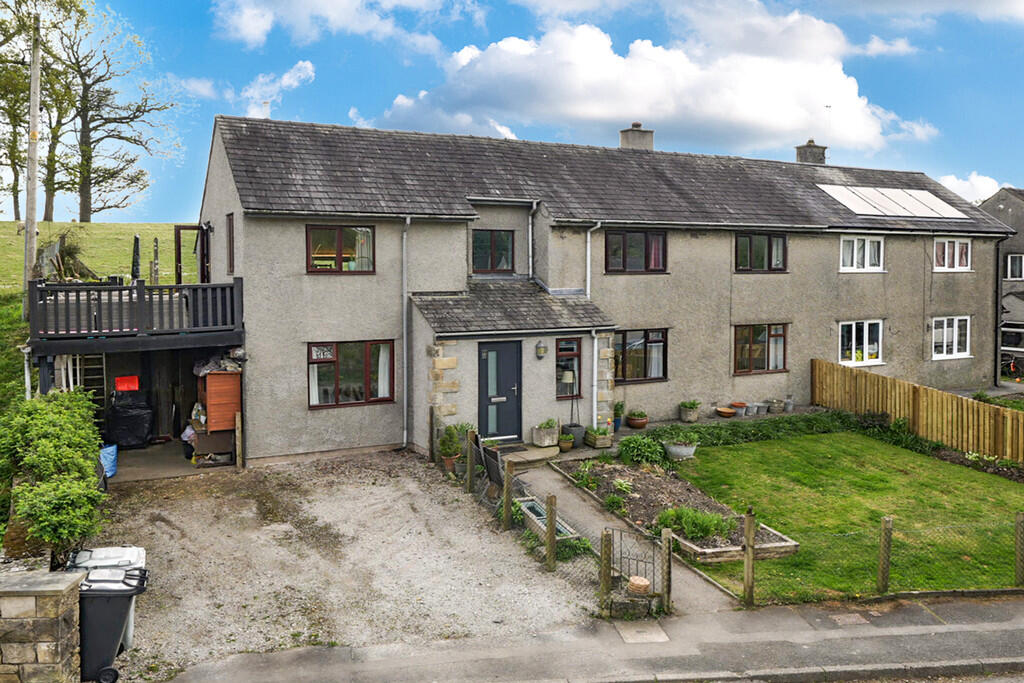 Main image of property: 18 Raygarth, Kirkby Lonsdale, LA6 2DS