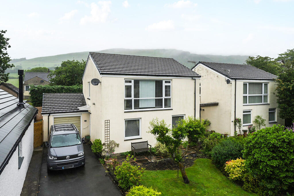 Main image of property: 16 Queens Drive, Sedbergh, LA10 5DP 