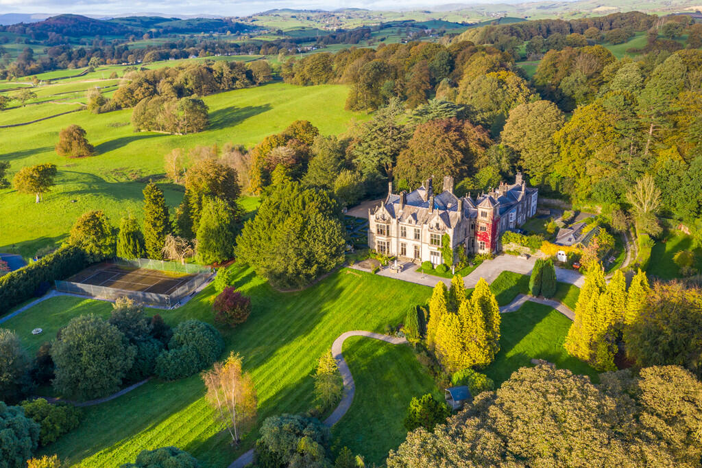 Main image of property: Summerlands Hall, Endmoor, Kendal, Cumbria, LA8 0ED