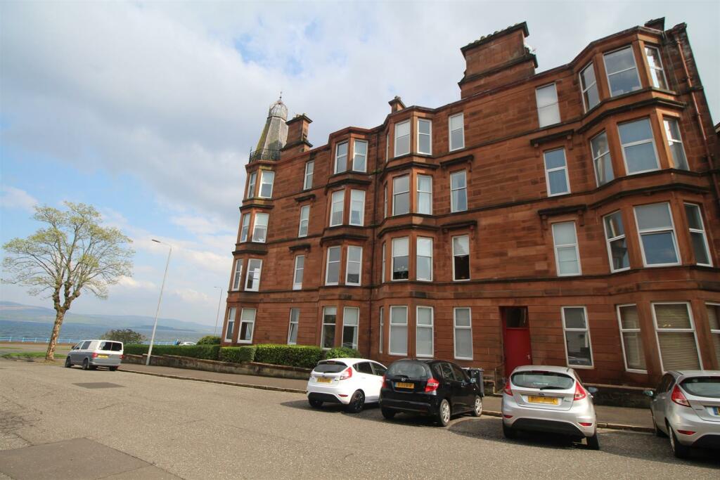 2 bedroom flat for sale in Fox Street, Greenock, PA16
