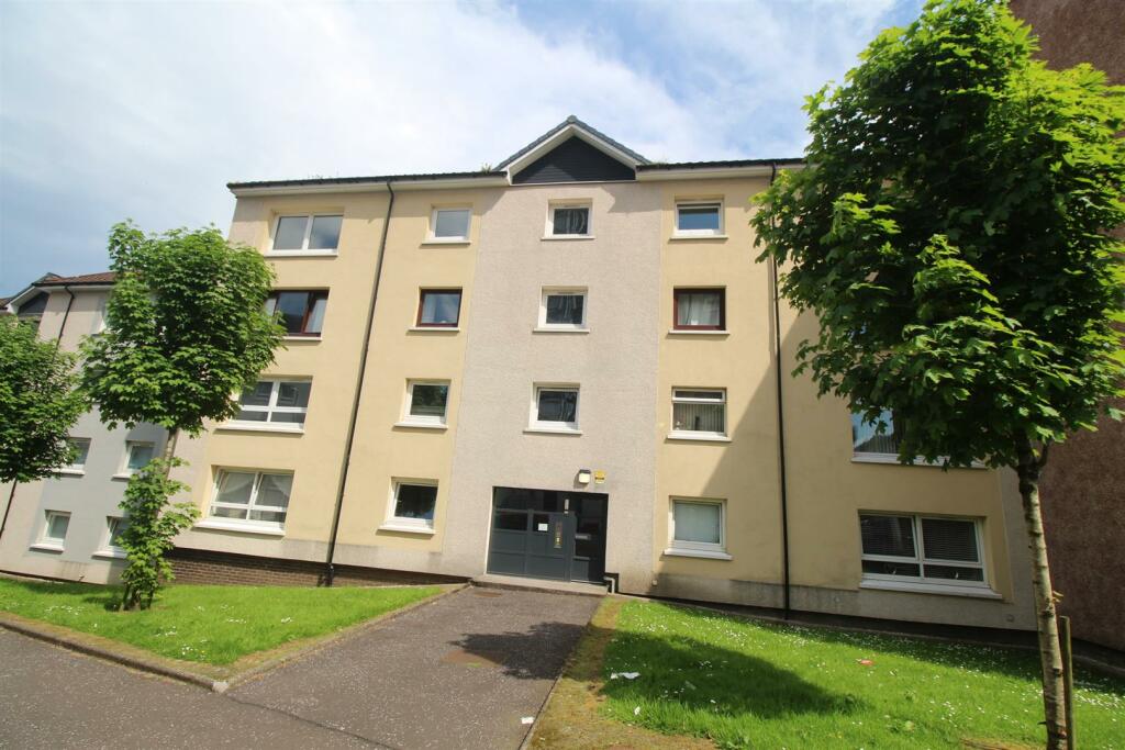 2 bedroom flat for sale in Ann Street, Greenock, PA15