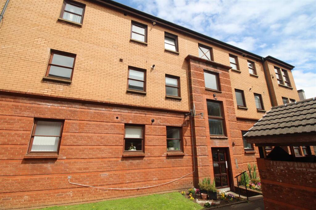2 bedroom flat