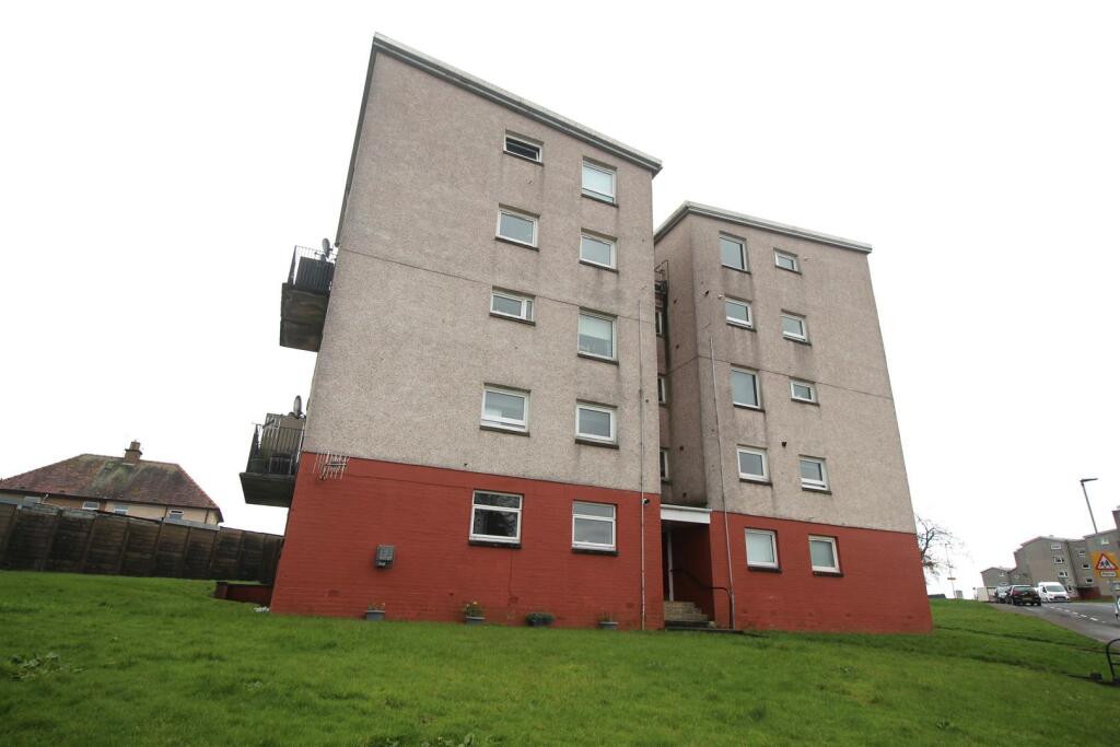2 bedroom flat for sale in Tower Drive, Gourock, PA19