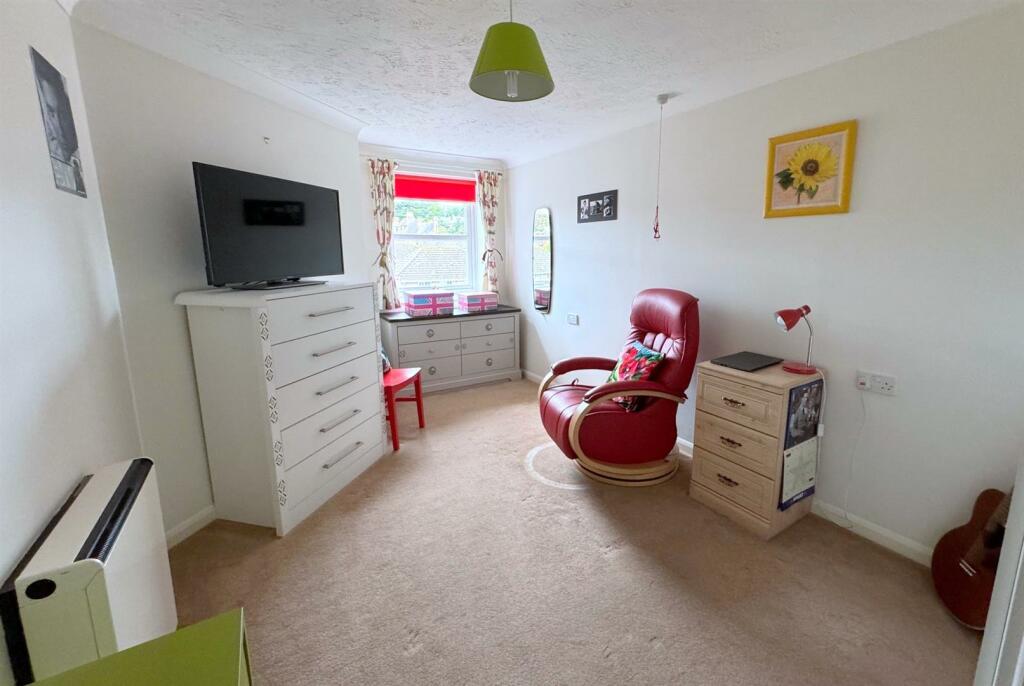 Additional property image - 10a Granville Road, Eastbourne