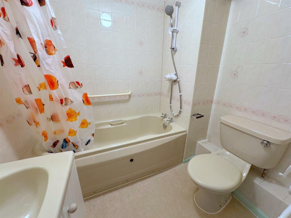 Additional property image - 10a Granville Road, Eastbourne