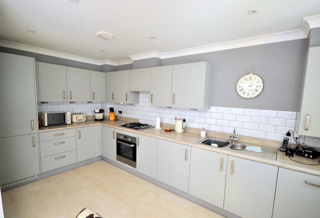 Additional property image - Bracken Grove, Pevensey