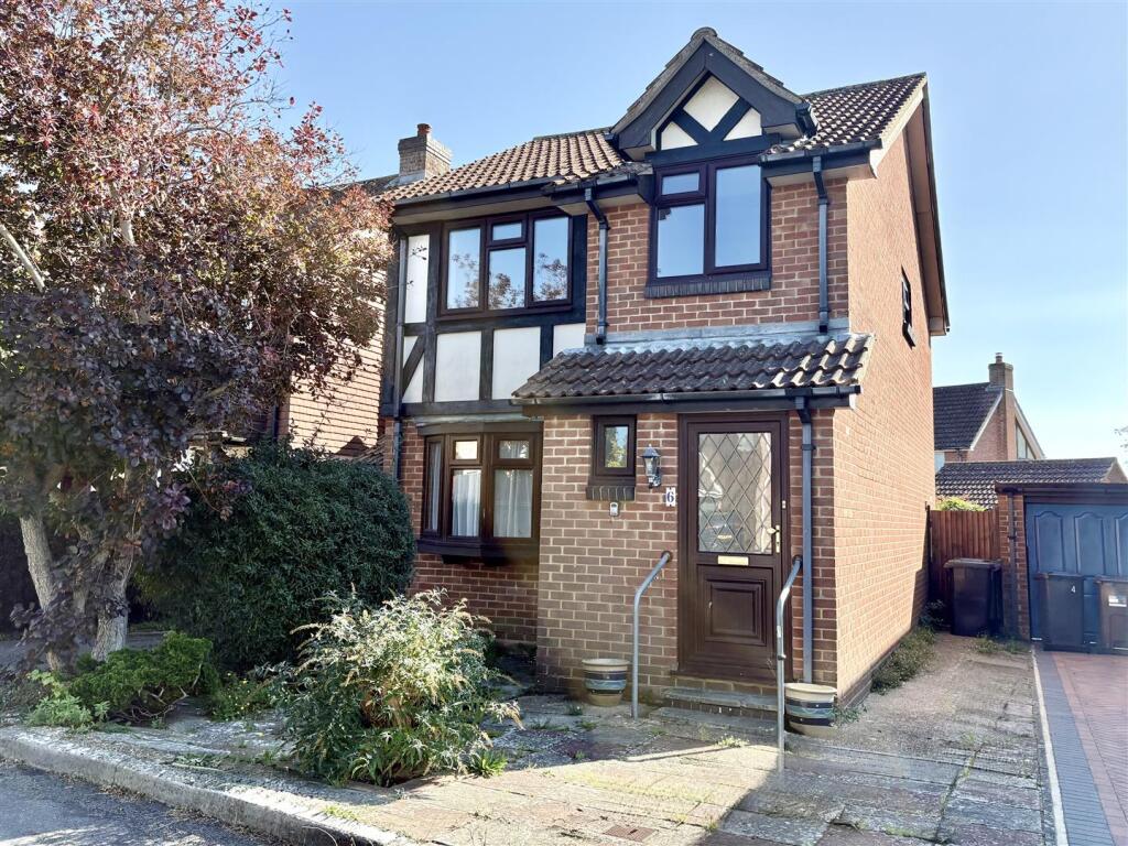 Main image of property: Beuzeville Avenue, Hailsham