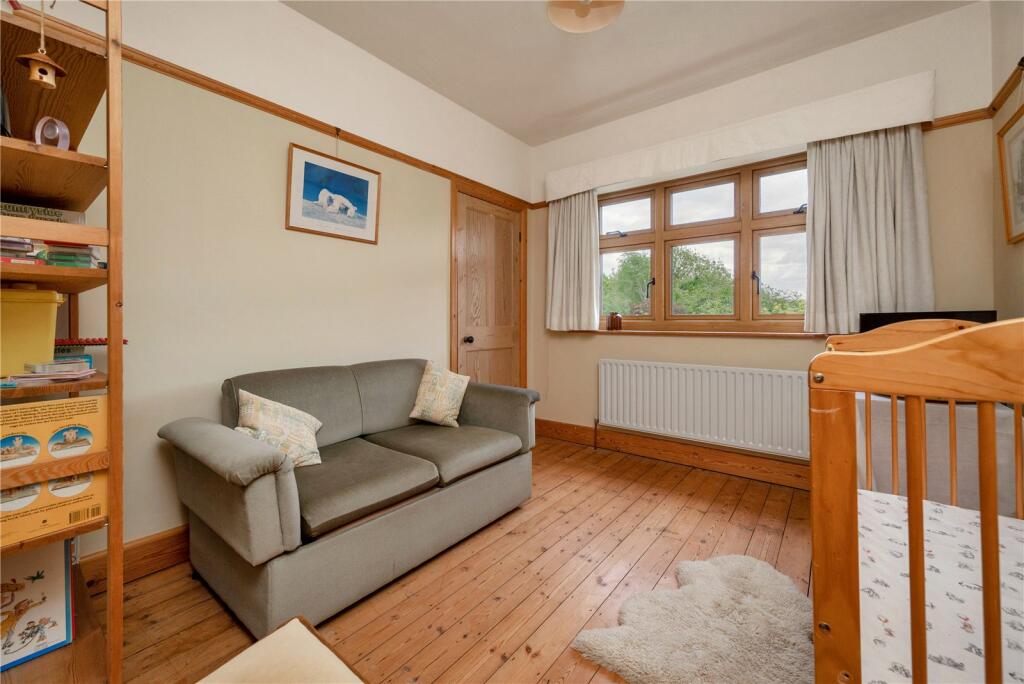 5 bedroom detached house for sale in Westfield Drive, Loughborough, Leicestershire, LE11