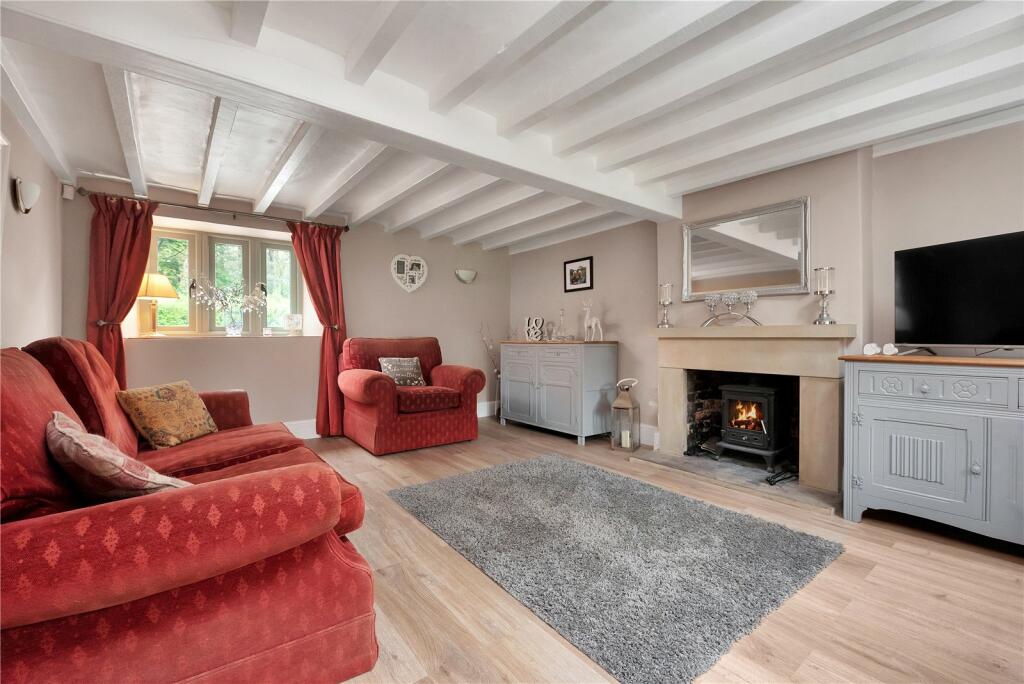 4 bedroom detached house for sale in Markfield Lane, Newtown Linford