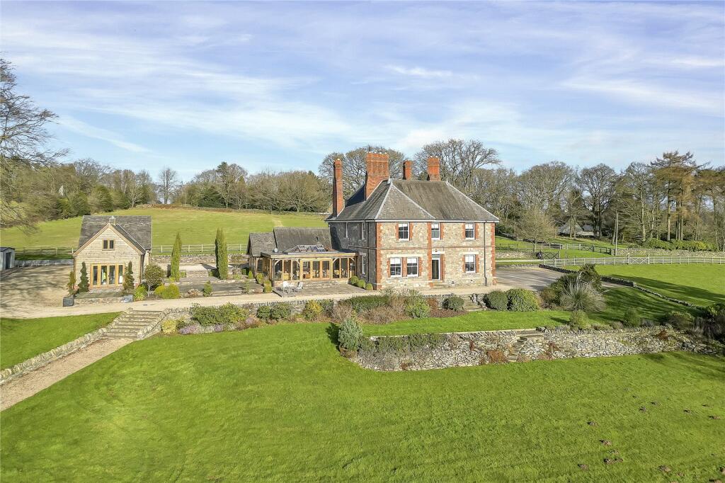 5 bedroom detached house for sale in Polly Botts Lane, Ulverscroft