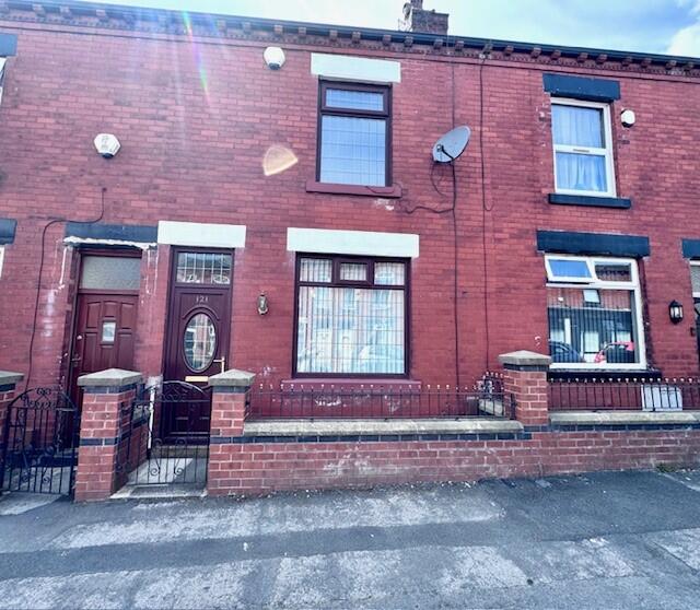 Main image of property: Queensgate, Bolton BL1