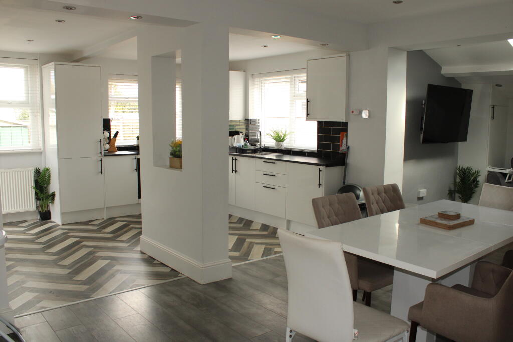 Main image of property: FURNISHED OR UNFURNISHED, Gronant, Prestatyn